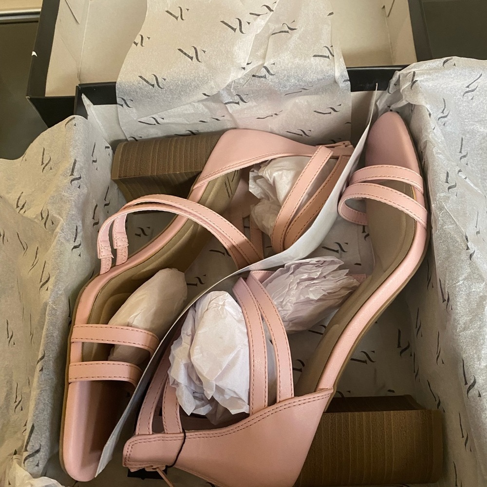 Simple Vera Wang Cotinga women’s Block Heel Sandals - Picture 2 of 2